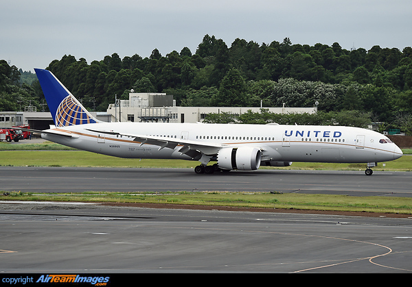 Boeing 787-9 Dreamliner Boeing 787-9 Dreamliner