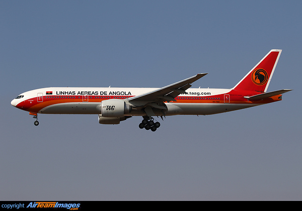Boeing 777-2M2/ER Boeing 777-2M2/ER
