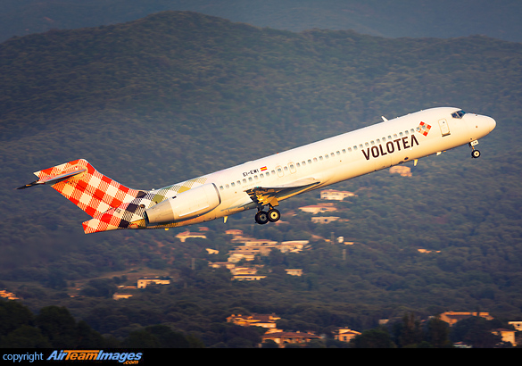 Boeing 717-2BL Boeing 717-2BL