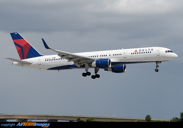 Boeing 757-232 Boeing 757-232
