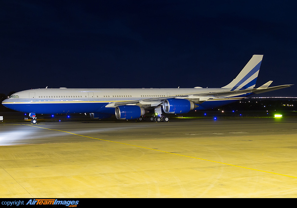 Airbus A340-541 Airbus A340-541