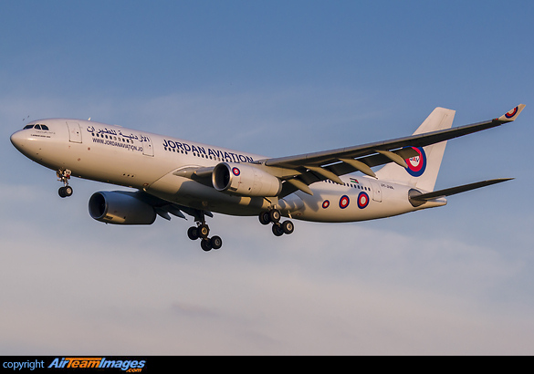 Airbus A330-243 Airbus A330-243