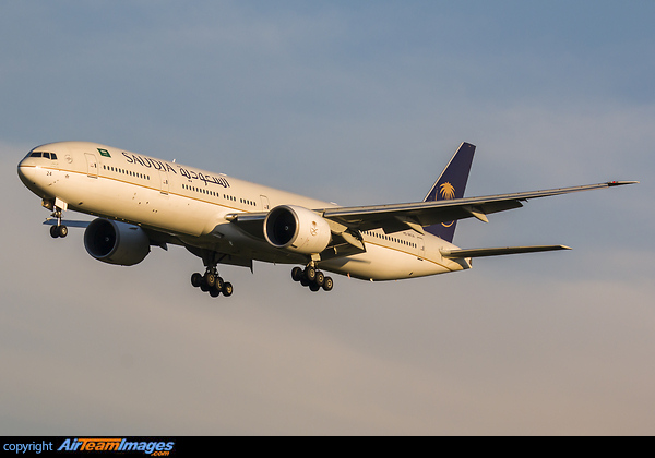 Boeing 777-368/ER Boeing 777-368/ER