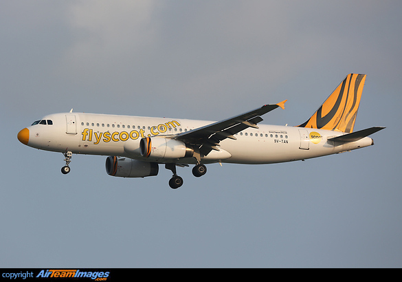Airbus A320-232 Airbus A320-232