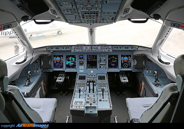 Sukhoi SuperJet 100-95LR Sukhoi SuperJet 100-95LR