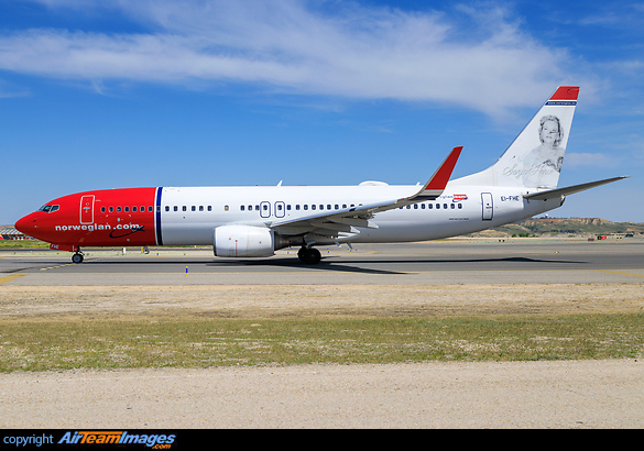Boeing 737-8Q8 Boeing 737-8Q8