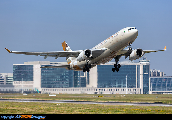 Airbus A330-243 Airbus A330-243