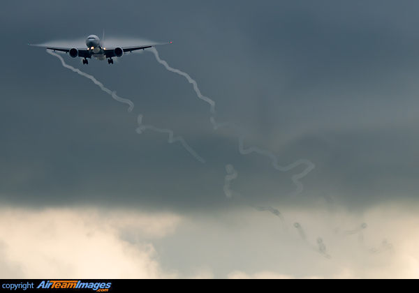 Boeing 777-31H/ER Boeing 777-31H/ER