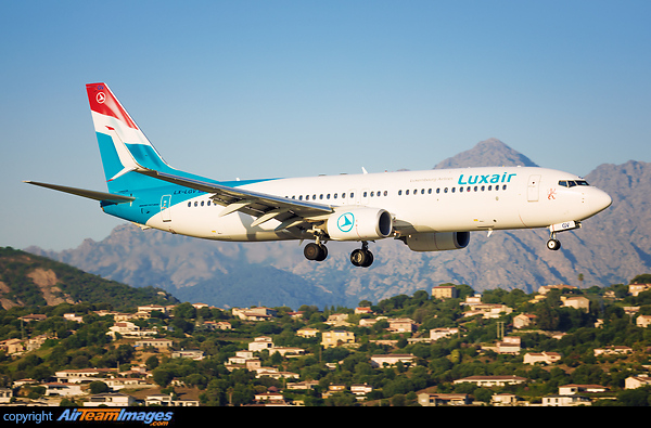 Boeing 737-8C9