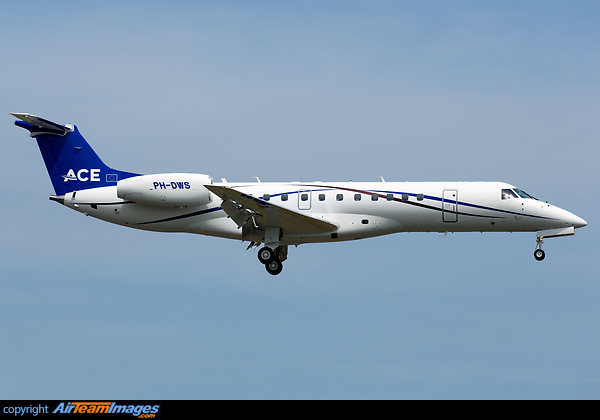 Embraer ERJ-135LR Embraer ERJ-135LR