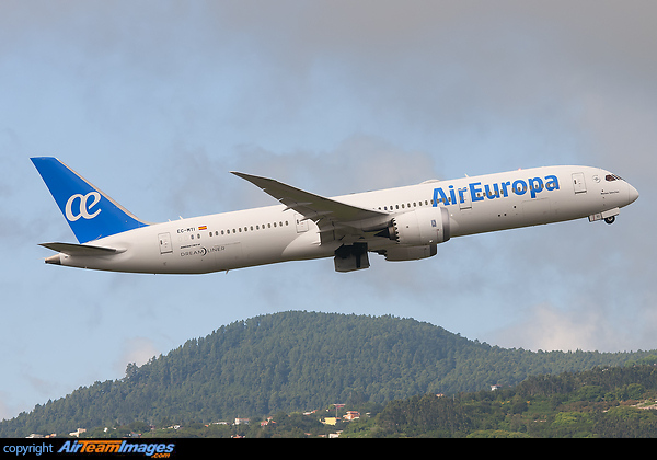 Boeing 787-9 Dreamliner Boeing 787-9 Dreamliner