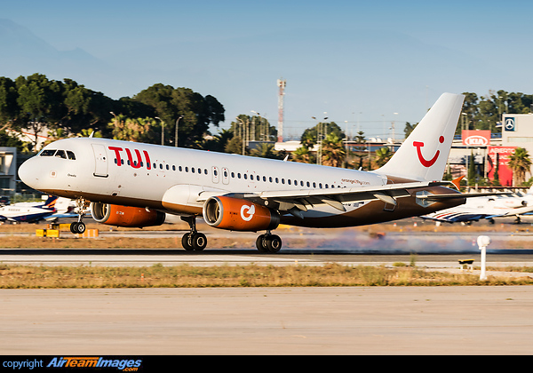 Airbus A320-232 Airbus A320-232