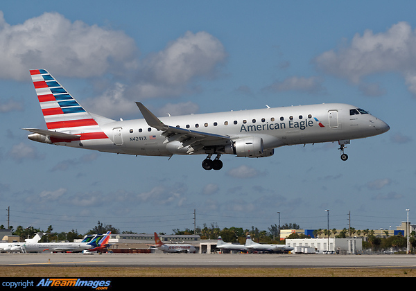 Embraer ERJ-175LR Embraer ERJ-175LR