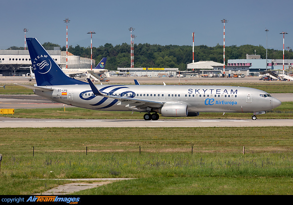 Boeing 737-85P Boeing 737-85P