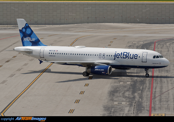 Airbus A320-232 Airbus A320-232