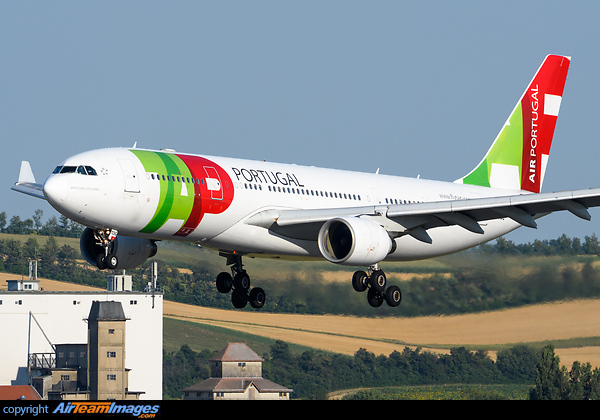 Airbus A330-223 Airbus A330-223