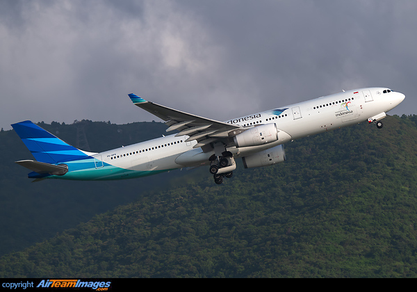 Airbus A330-343 Airbus A330-343