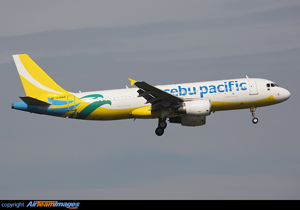 From a very attractive original livery, Cebu Pacific has applied an even more attractive livery to its fleet. Airbus A320-214
