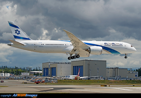 Boeing 787-9 Dreamliner Boeing 787-9 Dreamliner