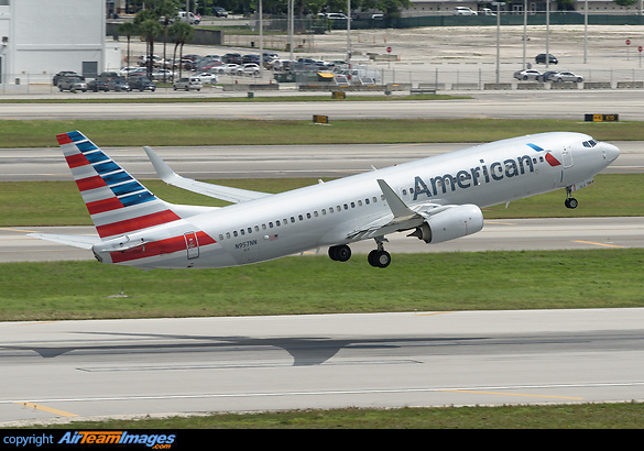 Boeing 737-823 Boeing 737-823