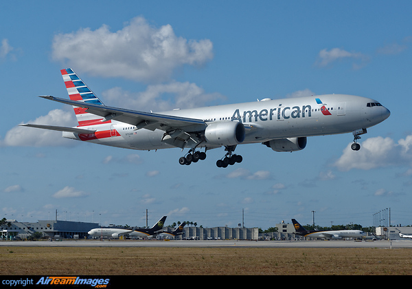 Boeing 777-223/ER Boeing 777-223/ER