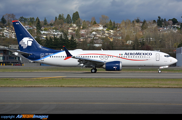 Boeing 737-8 MAX Boeing 737-8 MAX