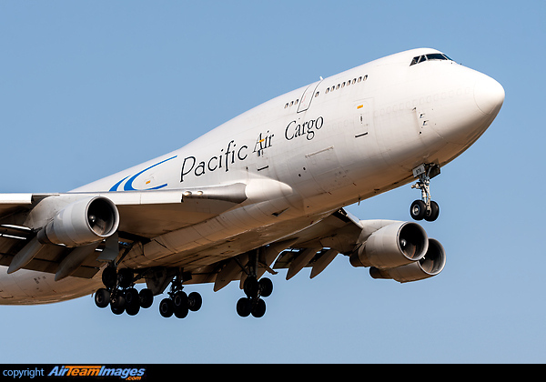 Boeing 747-4B5(BCF) Boeing 747-4B5(BCF)