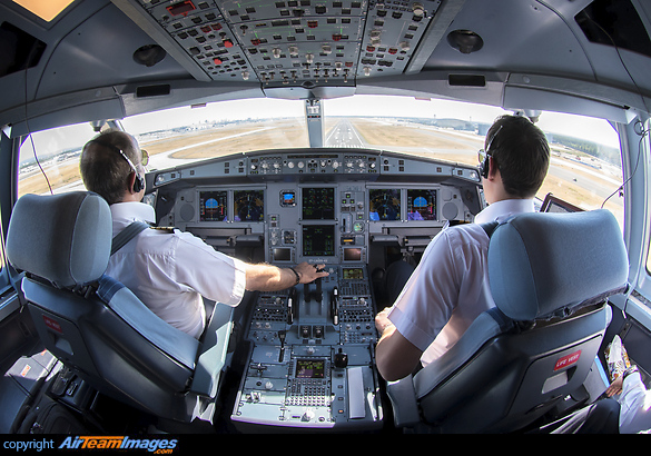 On Final Approach Runway 07R Airbus A330-243