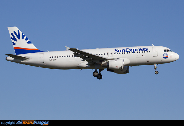 Airbus A320-212 Airbus A320-212