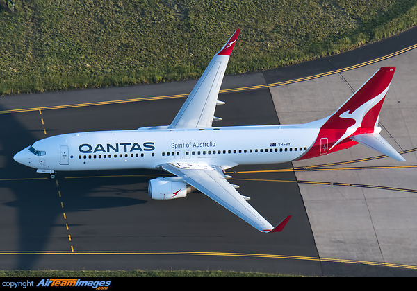Boeing 737-838 Boeing 737-838