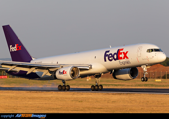 Recent addition to East Midlands growing Cargo operation is FedEx Express starting operations. Boeing 757-2Y0(SF)