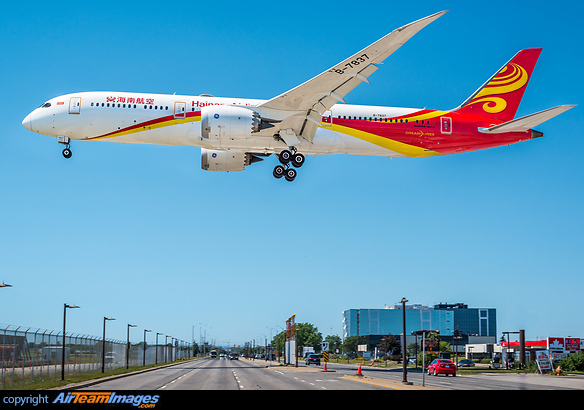 Boeing 787-9 Dreamliner Boeing 787-9 Dreamliner