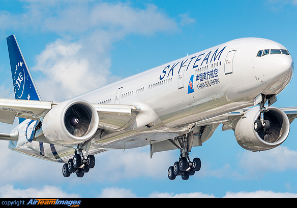 Boeing 777-31B/ER Boeing 777-31B/ER