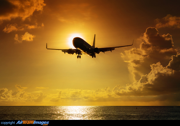 Boeing 737-800 Boeing 737-800