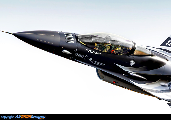 F-16AM Fighting Falcon F-16AM Fighting Falcon