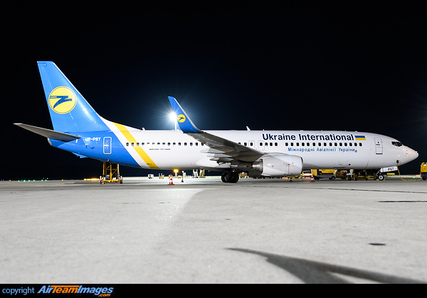 Boeing 737-8AS Boeing 737-8AS