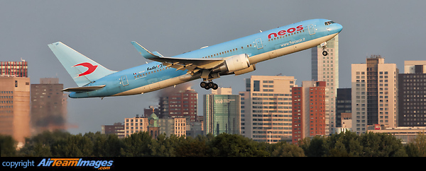 Boeing 767-306/ER Boeing 767-306/ER