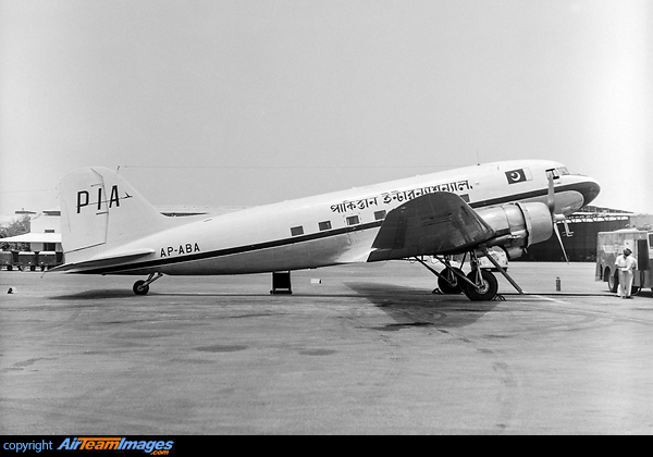 Douglas C-47-DL Skytrain Douglas C-47-DL Skytrain