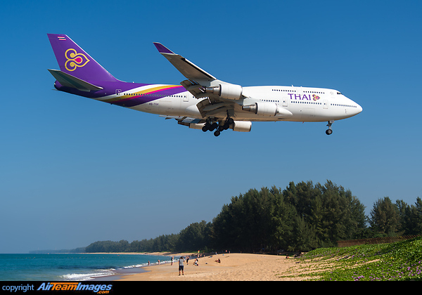 Boeing 747-4D7 Boeing 747-4D7