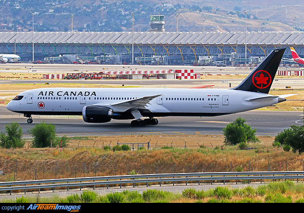 Boeing 787-9 Dreamliner Boeing 787-9 Dreamliner