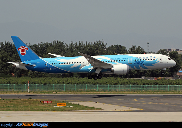Boeing 787-9 Dreamliner Boeing 787-9 Dreamliner