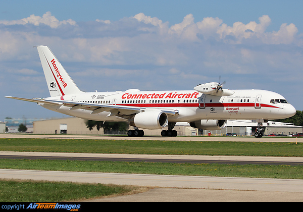 Boeing 757-225 Boeing 757-225