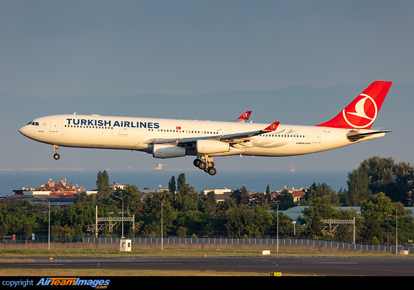 Airbus A340-313X Airbus A340-313X