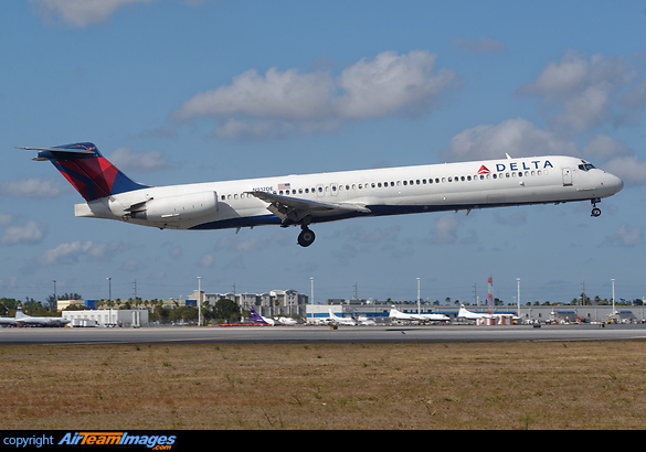 McDonnell Douglas MD-88 McDonnell Douglas MD-88