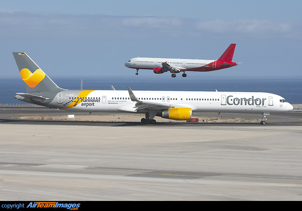 Boeing 757-330 Boeing 757-330