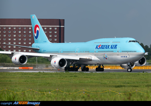Boeing 747-8B5 Boeing 747-8B5