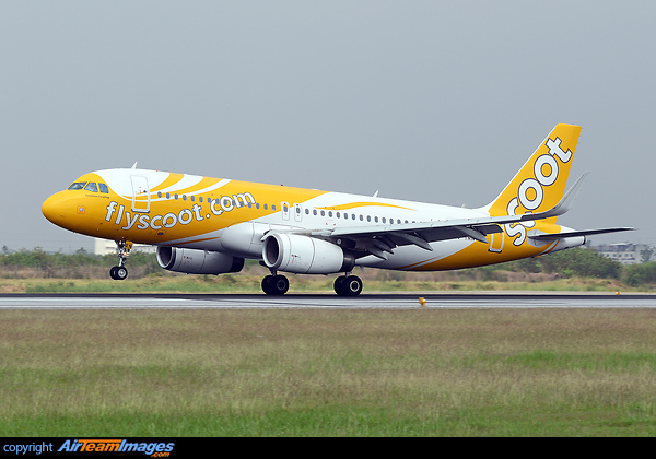 Airbus A320-232 Airbus A320-232