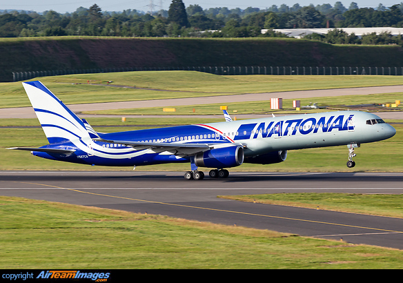 Boeing 757-223 Boeing 757-223