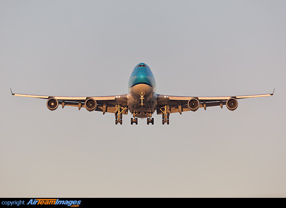 Boeing 747-406M Boeing 747-406M