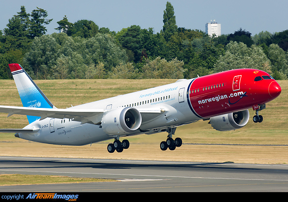 Boeing 787-9 Dreamliner Boeing 787-9 Dreamliner